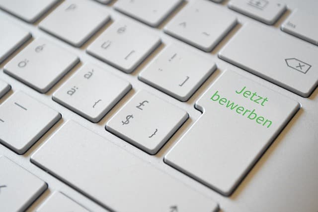 Comment choisir un service d'aide en ligne fiable