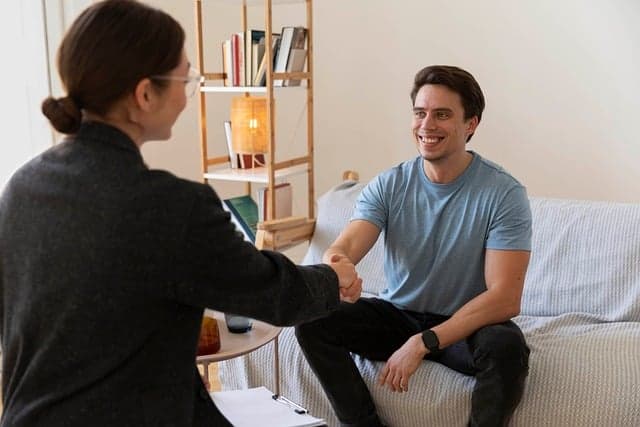 Comment assurer la satisfaction client avec des moyens limités